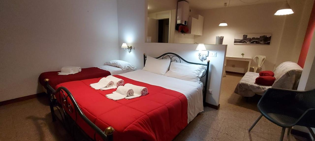 Marconi Rooms Loggia Delle Erbe Верона Экстерьер фото